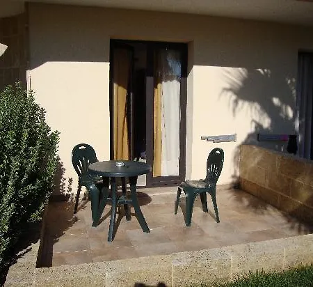 Ξενοδοχείο Petraria & 4*