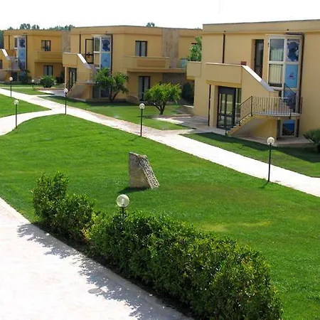 Ξενοδοχείο Petraria & 4*